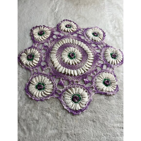 Crocheted purple flower rounded granny Doily - Picture 1 of 5